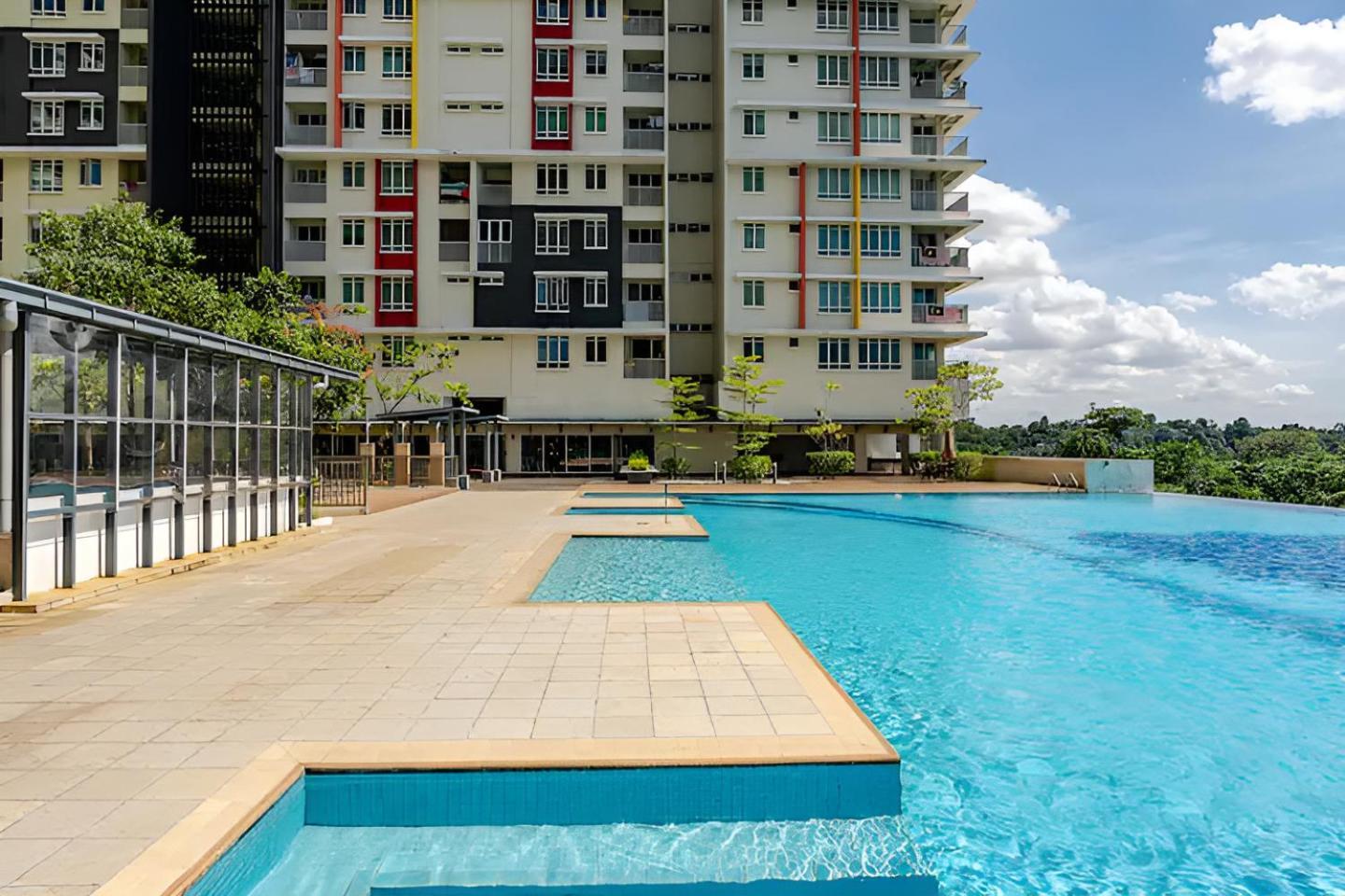 Apartment Unit At Residensi Suasana *